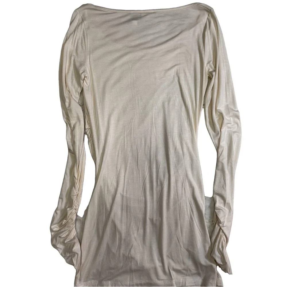 Newport News Cream Long Sleeve Top, Size Small Ruching on Sides and Sleeves NWOT - Picture 4 of 13